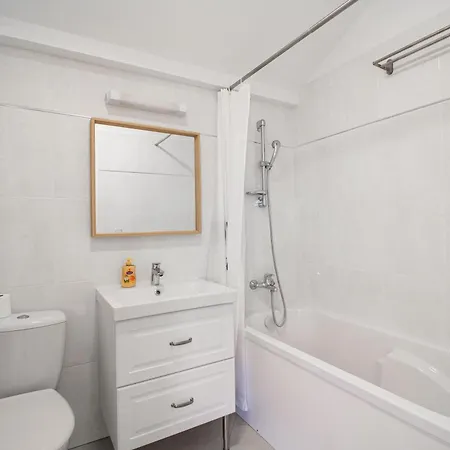 شقة Sweet-renoir, Calme, Parking Prive *